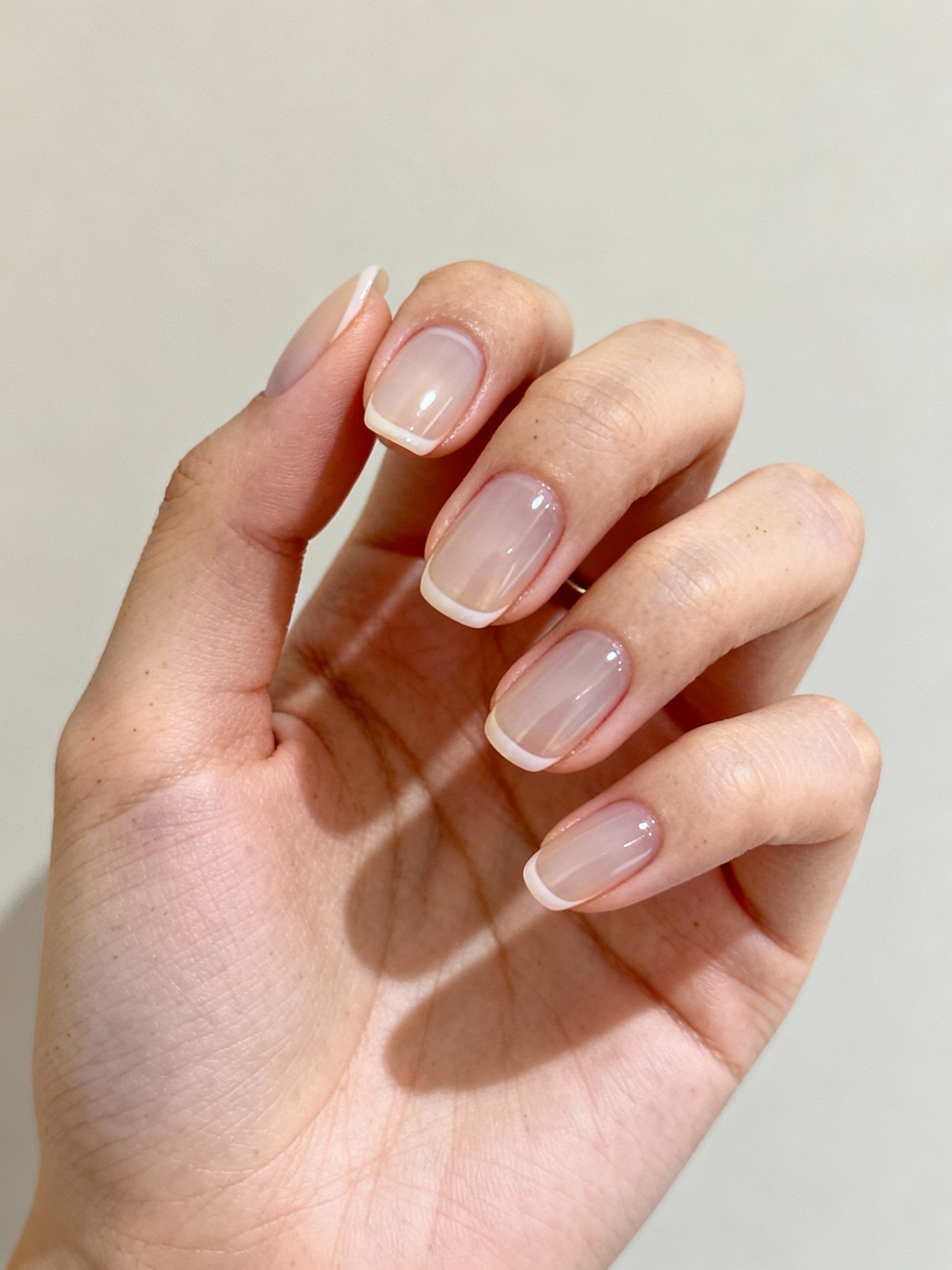 glossy minimalist nails with accents