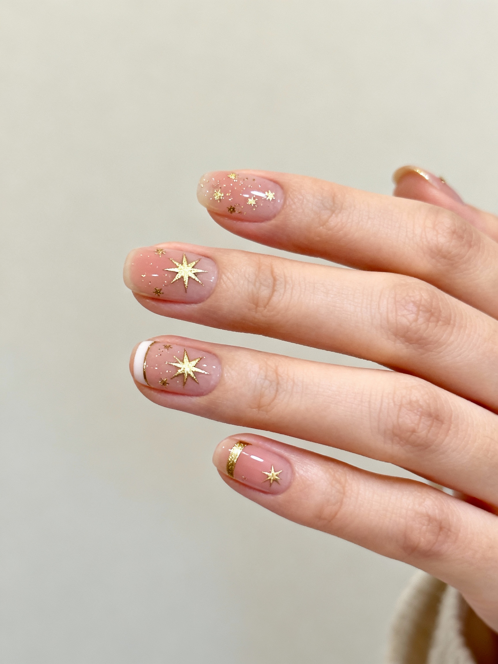 gold foil starburst accents