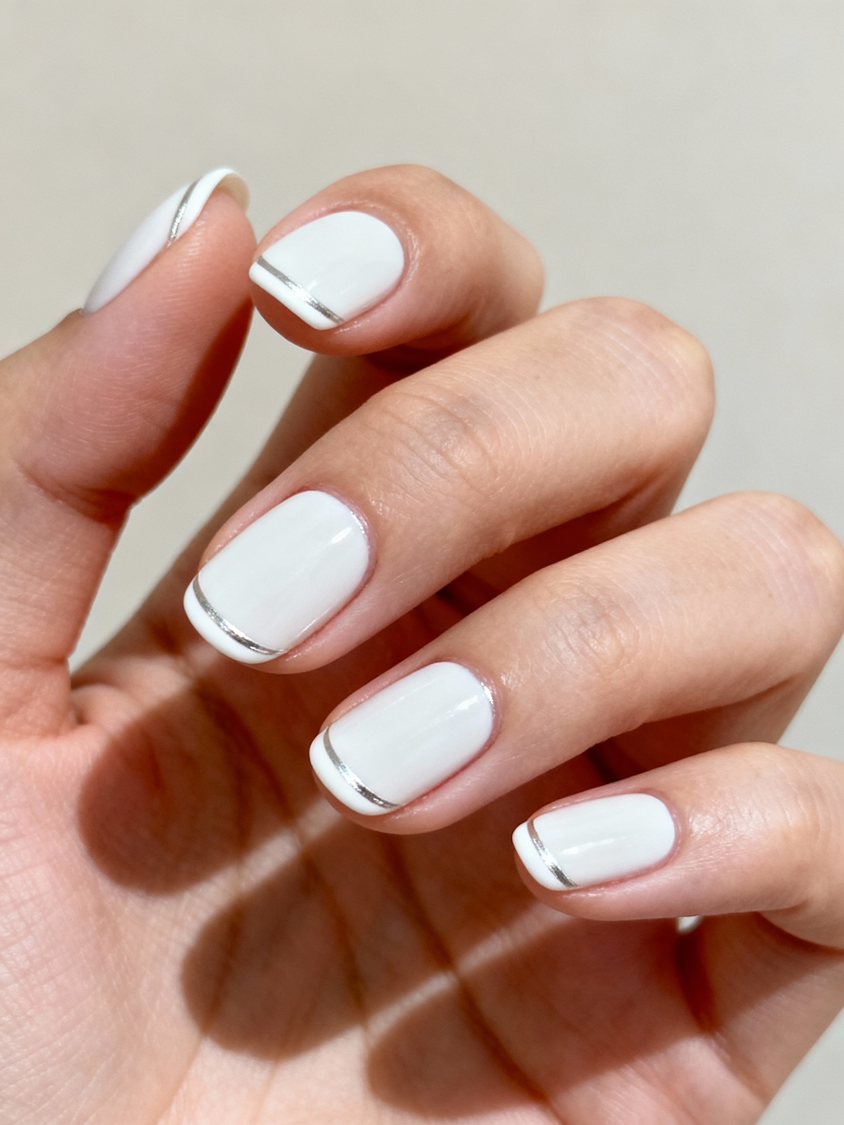 liquid pearl white chrome shine