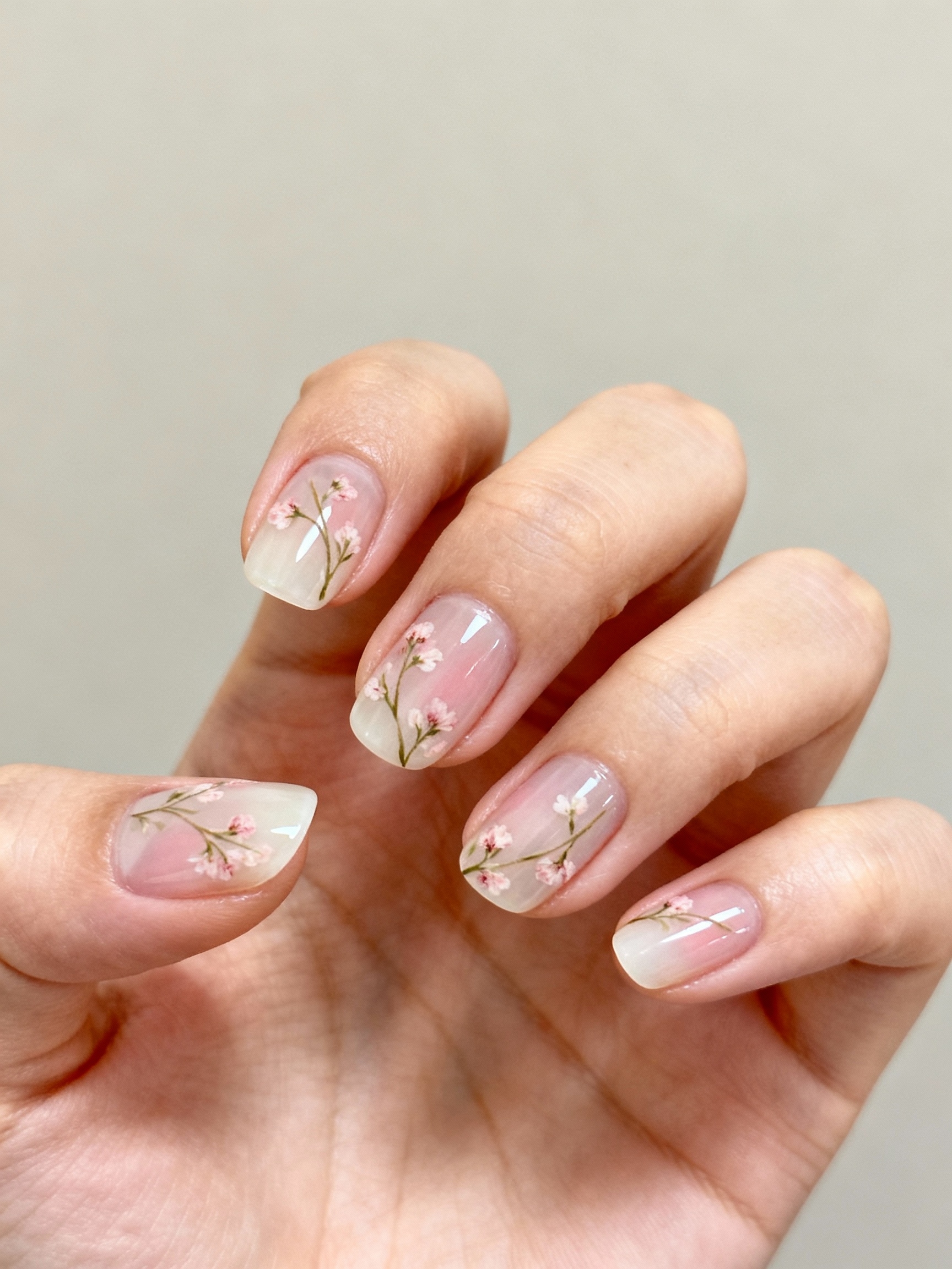 milky base with sprigs