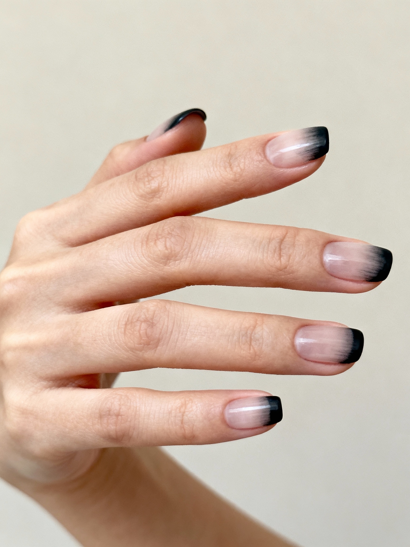 smudged charcoal french liner